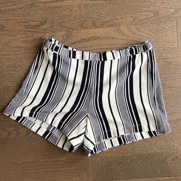 Calvin Klein Shorts - Picture 3 of 6